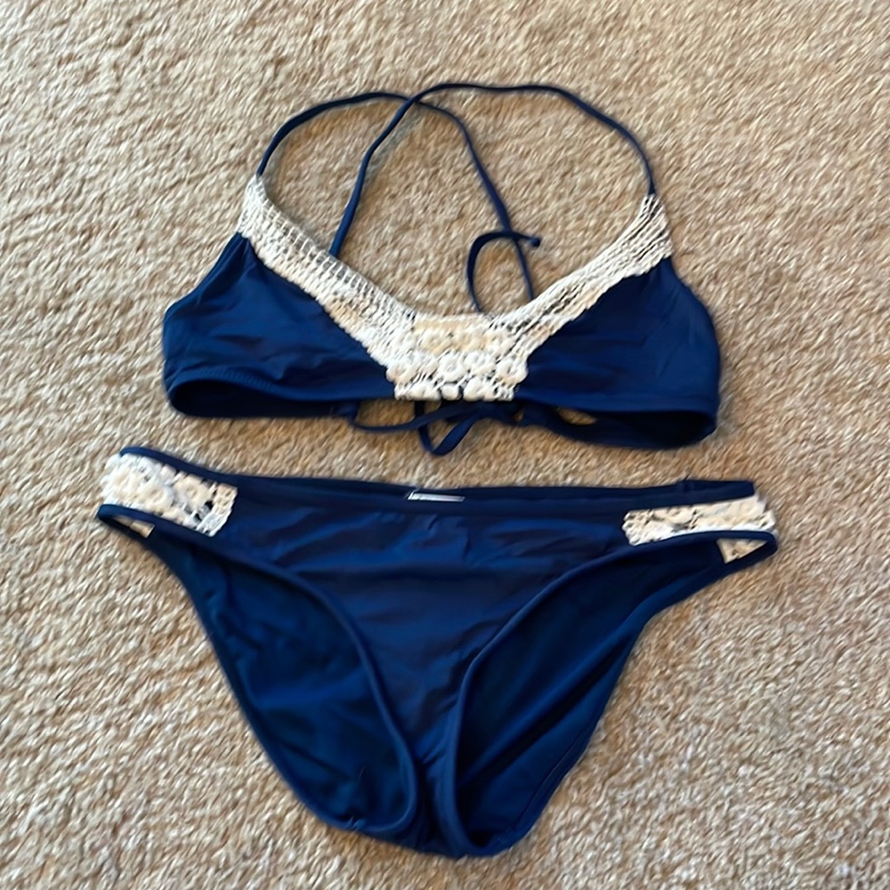 Lucky Brand swim suit 2-piece size Medium